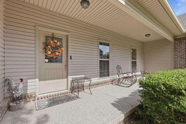 31 Bowling Ln, Conway, AR 72032