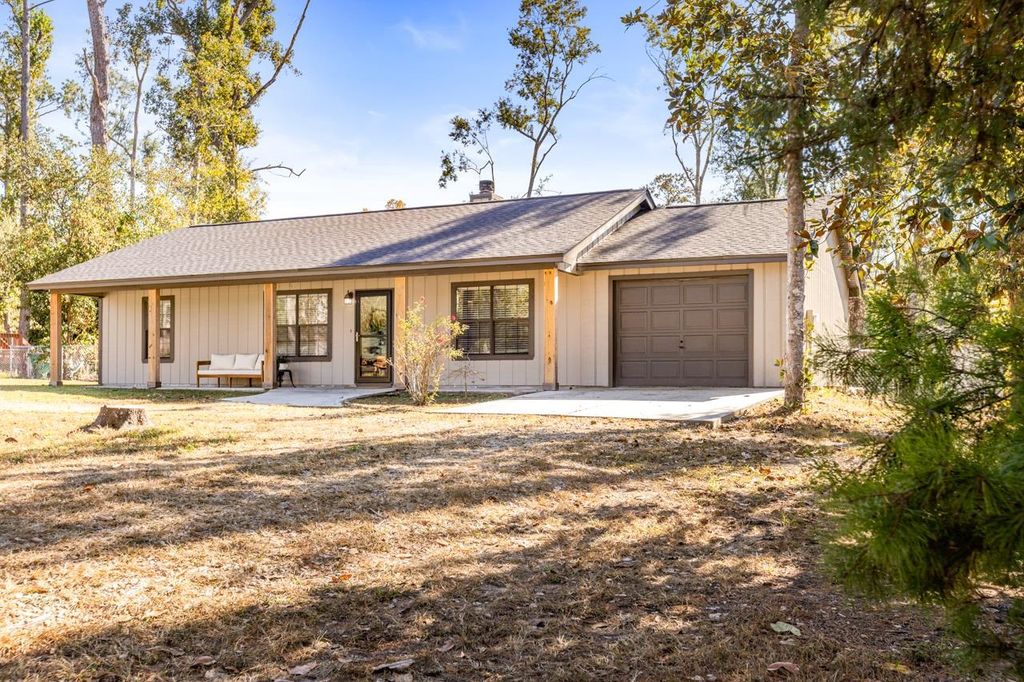 8323 Summerdale Lane, Tallahassee, FL 32311