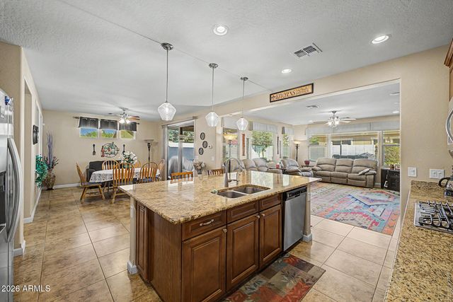 10561 E PIVITOL Avenue, Mesa, AZ 85212