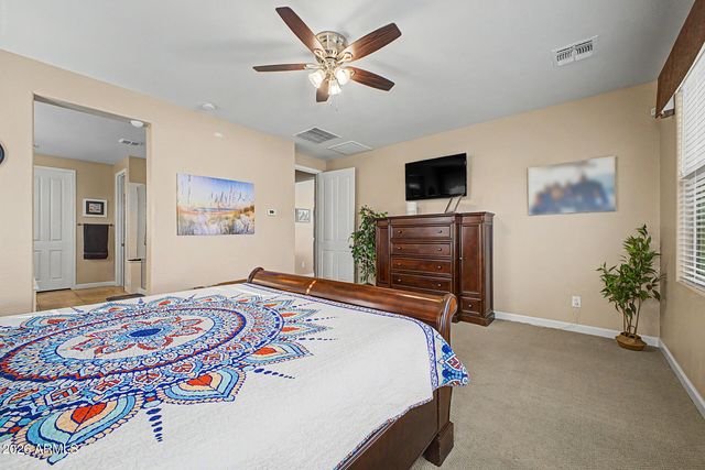 10561 E PIVITOL Avenue, Mesa, AZ 85212