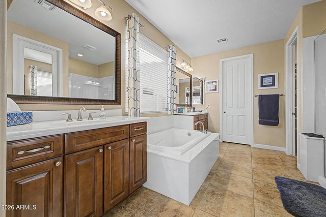 10561 E PIVITOL Avenue, Mesa, AZ 85212