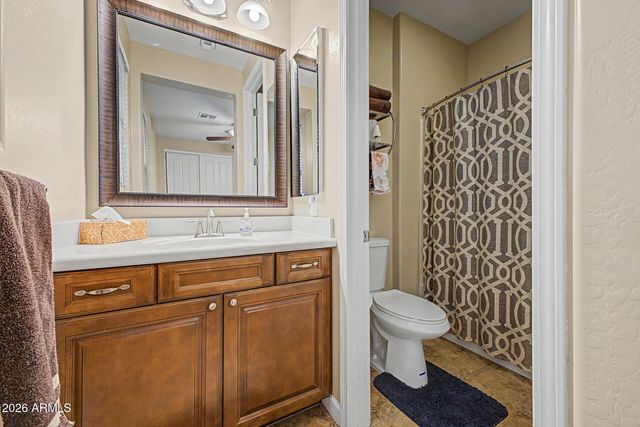 10561 E PIVITOL Avenue, Mesa, AZ 85212