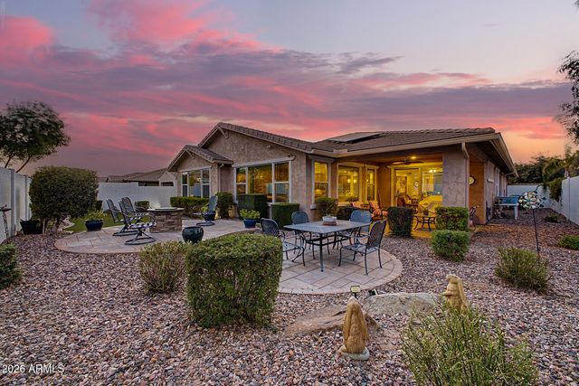 10561 E PIVITOL Avenue, Mesa, AZ 85212