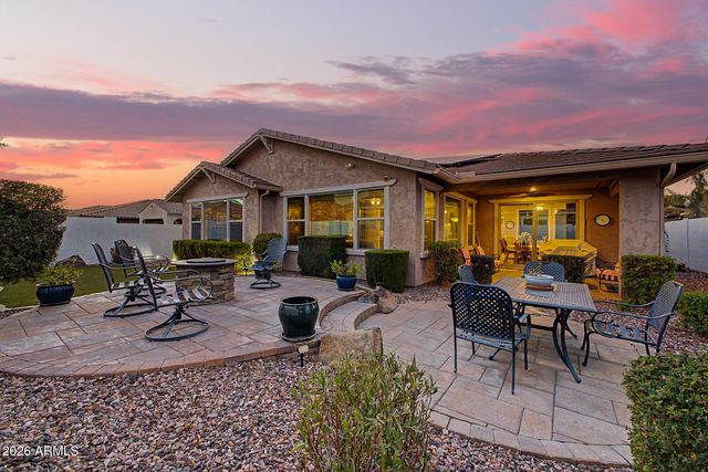 10561 E PIVITOL Avenue, Mesa, AZ 85212