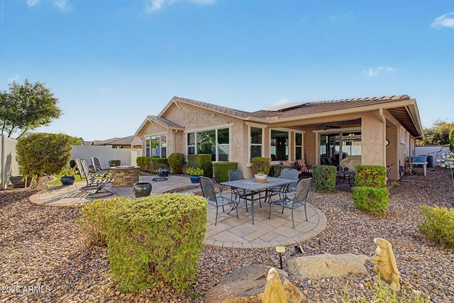10561 E PIVITOL Avenue, Mesa, AZ 85212