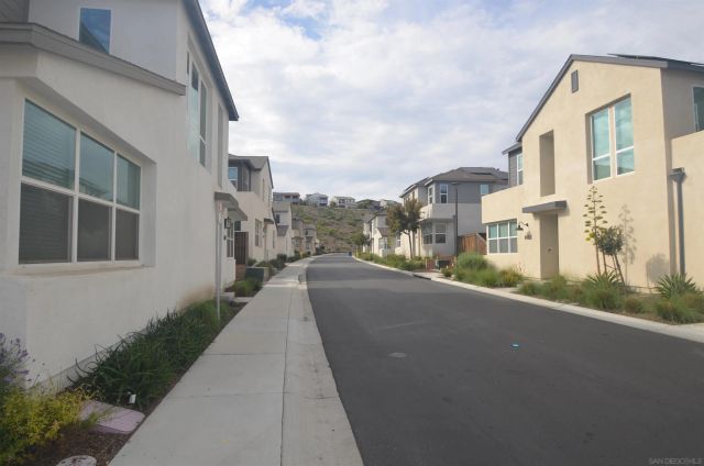 1681 Whitmore Loop, Chula Vista, CA 91913