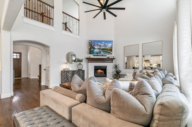 752 Sandbox Drive, Little Elm, TX 76227