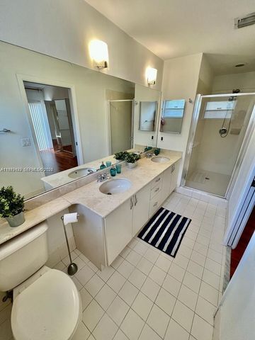 5758 NW 97th Pl 0, Doral, FL 33178