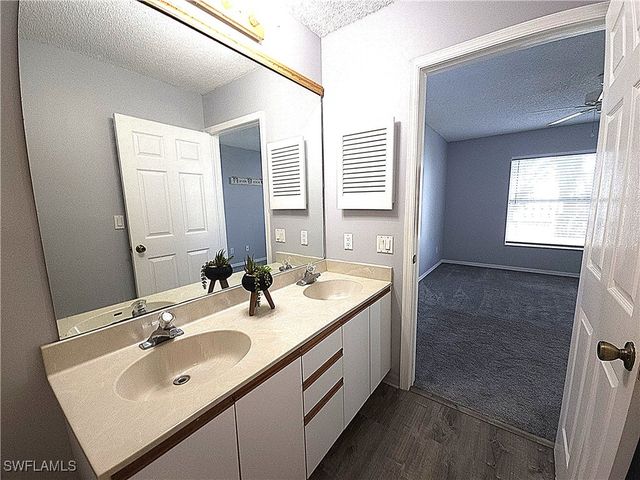 161 Wading Bird CIR L101, Naples, FL 34110