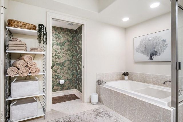 2728 Tiburon BLVD E A-203, Naples, FL 34109