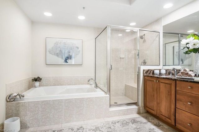 2728 Tiburon BLVD E A-203, Naples, FL 34109