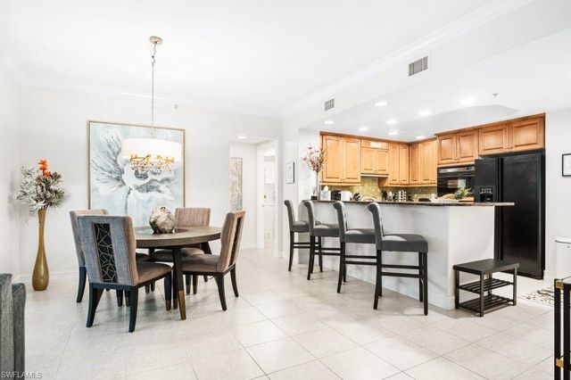 2728 Tiburon BLVD E A-203, Naples, FL 34109