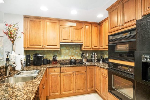 2728 Tiburon BLVD E A-203, Naples, FL 34109