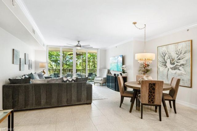 2728 Tiburon BLVD E A-203, Naples, FL 34109