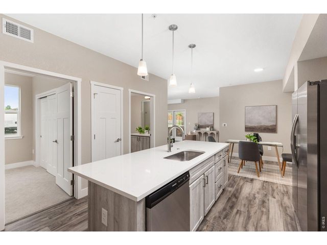 290 S Cherrywood Dr 101, Lafayette, CO 80026