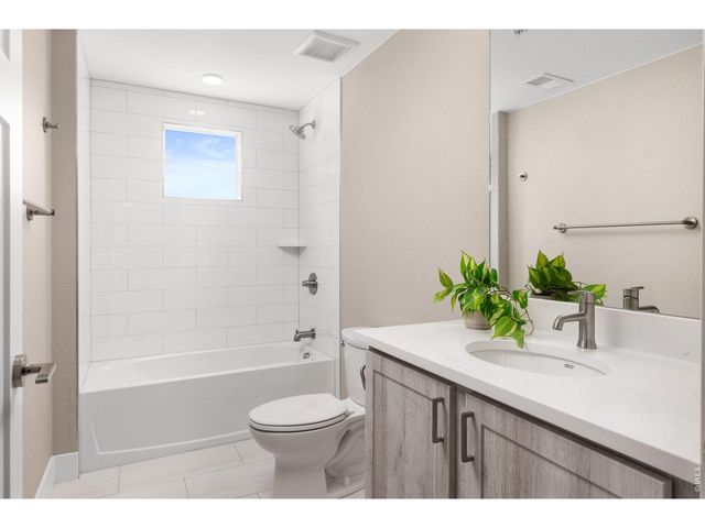 290 S Cherrywood Dr 101, Lafayette, CO 80026