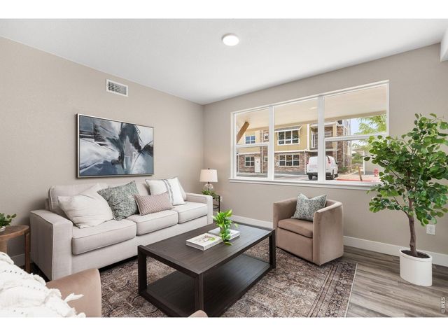 290 S Cherrywood Dr 101, Lafayette, CO 80026