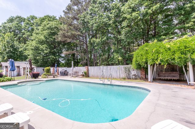 865 Stark Road, Jackson, GA 30233