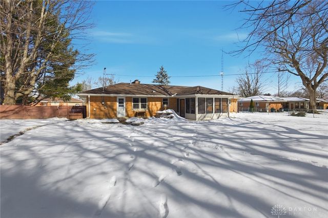 1040 Grove Hill Drive, Beavercreek, OH 45434