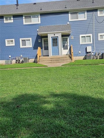 8 Pollux Cir E Apt 1, Portsmouth, VA 23701