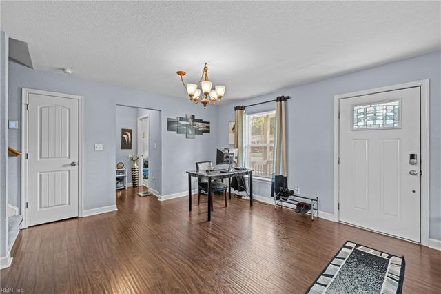 219 Martha Lee DR, Hampton, VA 23666