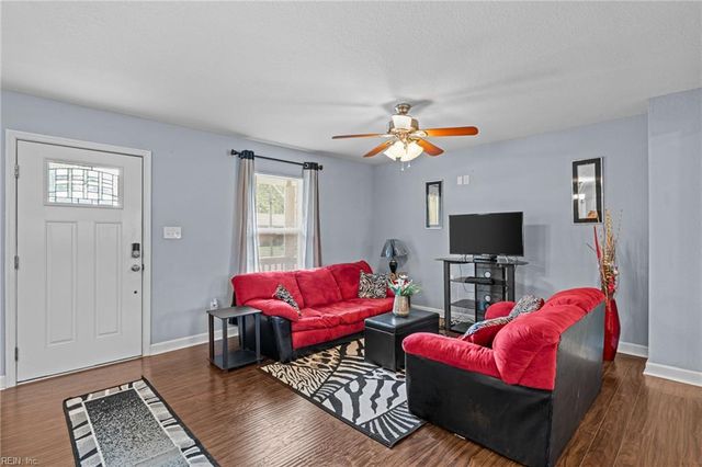219 Martha Lee DR, Hampton, VA 23666
