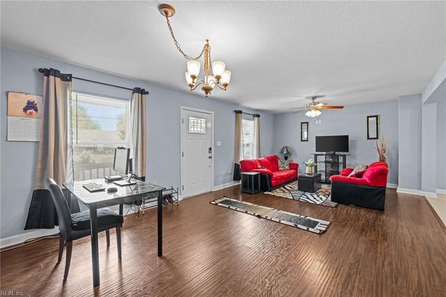 219 Martha Lee DR, Hampton, VA 23666