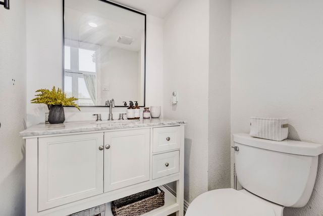 9709 Fairway Vista Drive, Rowlett, TX 75089