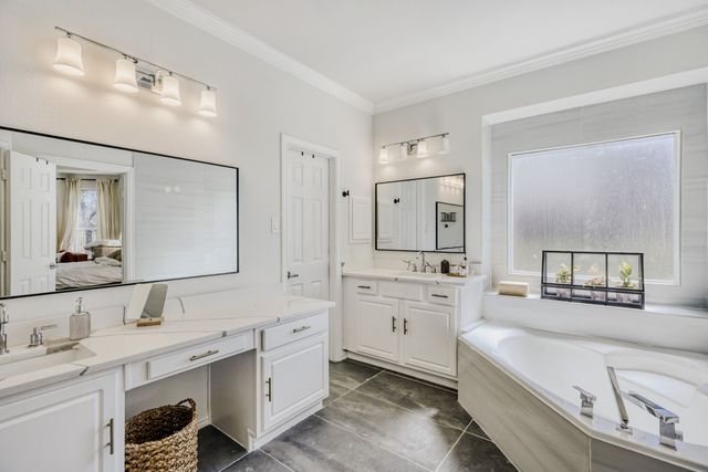 9709 Fairway Vista Drive, Rowlett, TX 75089