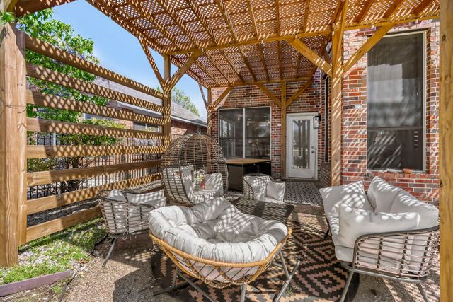 9709 Fairway Vista Drive, Rowlett, TX 75089