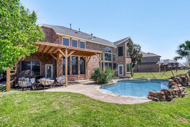 9709 Fairway Vista Drive, Rowlett, TX 75089