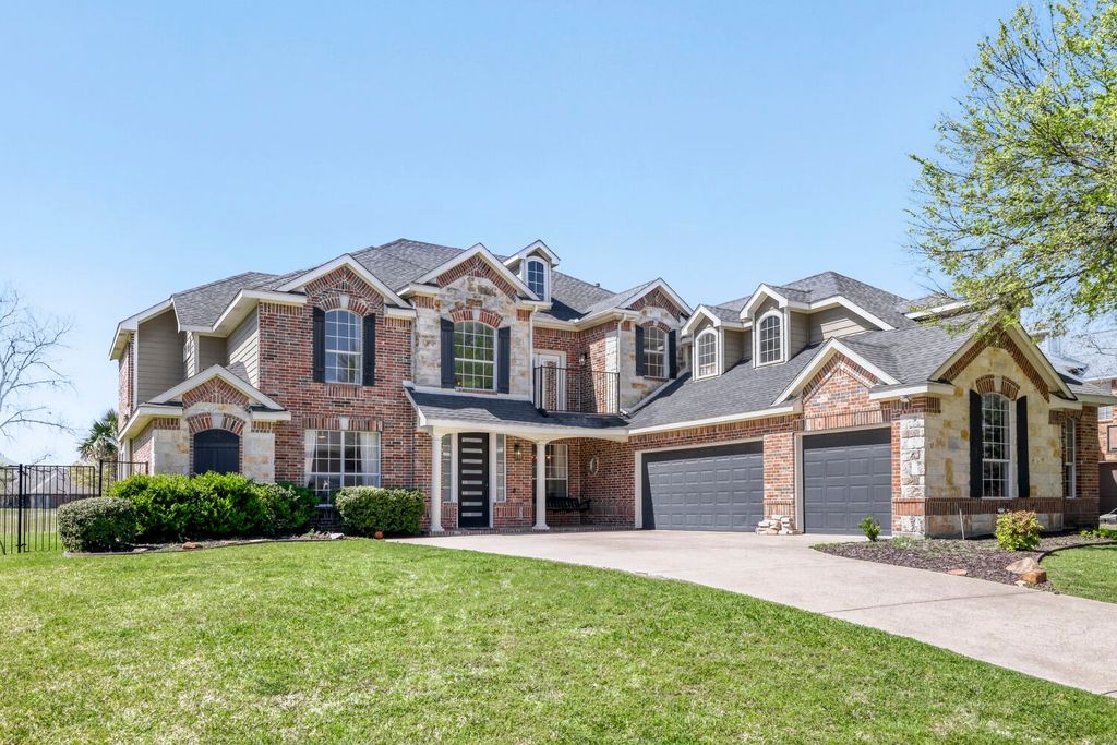 9709 Fairway Vista Drive, Rowlett, TX 75089