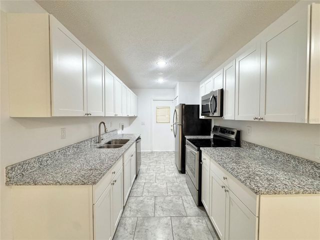 292 WINTER RIDGE BOULEVARD 292, Winter Haven, FL 33881