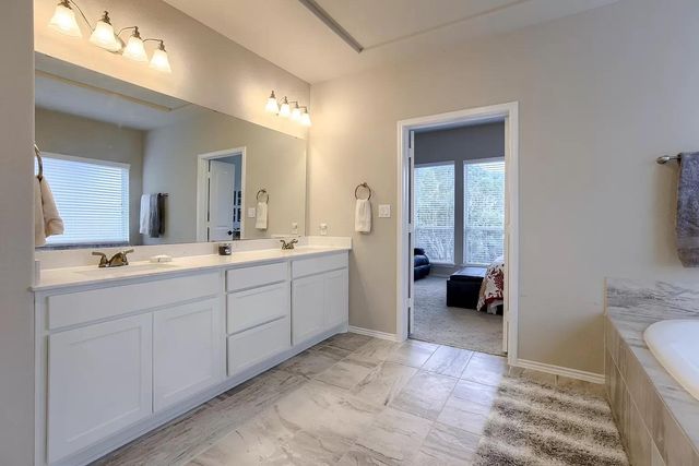 6728 Llano Stage TRL, Austin, TX 78738