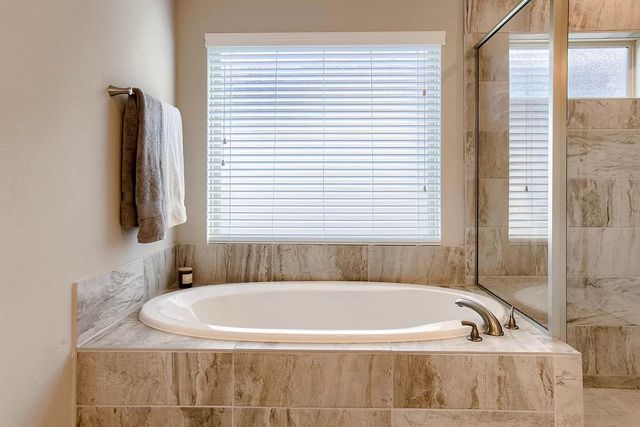 6728 Llano Stage TRL, Austin, TX 78738