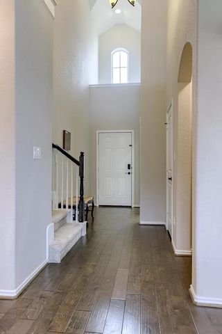 6728 Llano Stage TRL, Austin, TX 78738