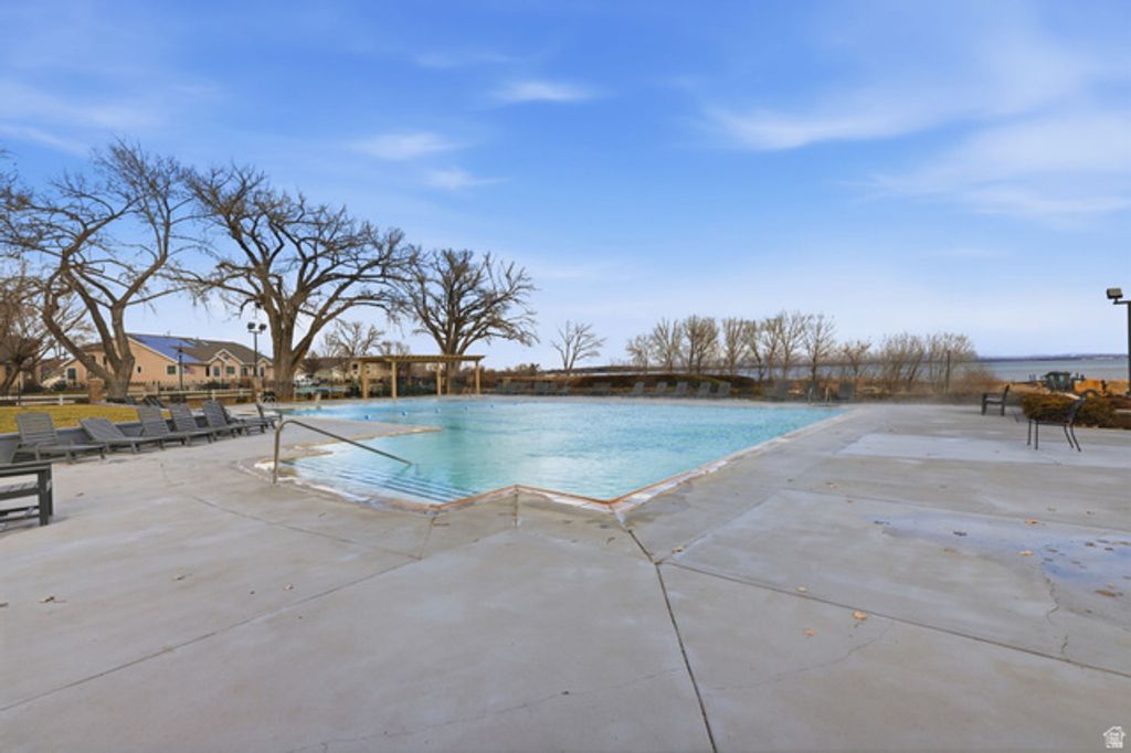 Image 17 of property listing at 133 WATSON DR, Saratoga Springs, UT 84045