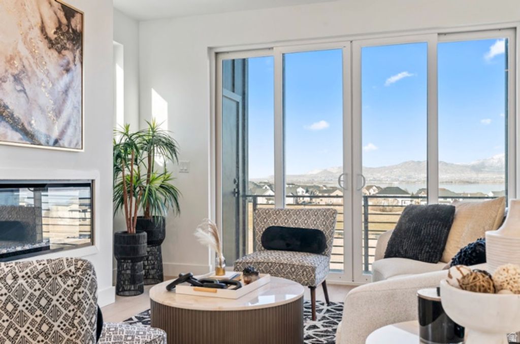 Image 10 of property listing at 133 WATSON DR, Saratoga Springs, UT 84045