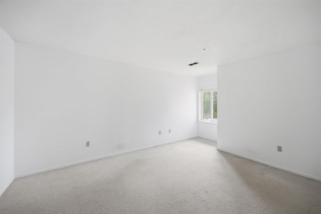 117 Cluff Crossing Rd Apt 29, Salem, NH 03079