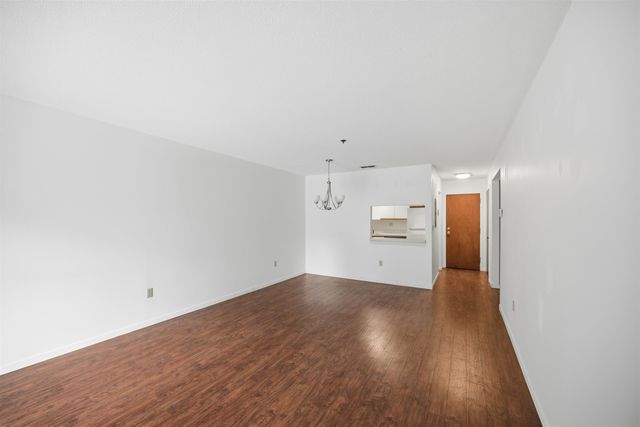 117 Cluff Crossing Rd Apt 29, Salem, NH 03079