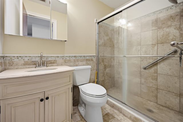 117 Cluff Crossing Rd Apt 29, Salem, NH 03079