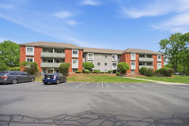 117 Cluff Crossing Rd Apt 29, Salem, NH 03079