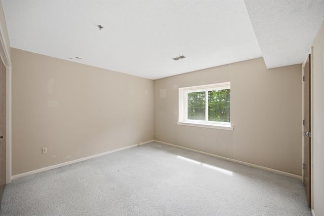 117 Cluff Crossing Rd Apt 29, Salem, NH 03079