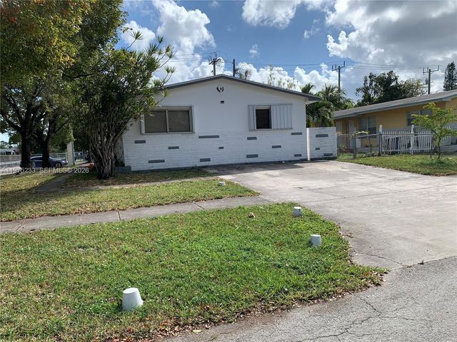 401 SW 8th St A, Hallandale Beach, FL 33009