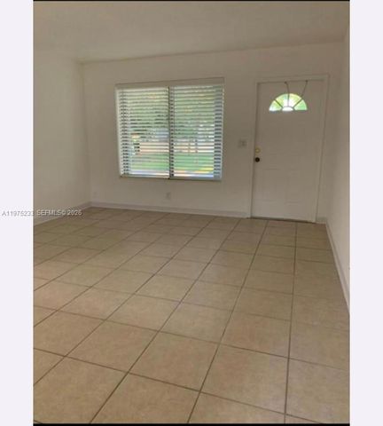 401 SW 8th St A, Hallandale Beach, FL 33009