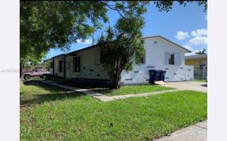 401 SW 8th St A, Hallandale Beach, FL 33009