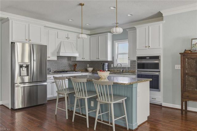 1912 Channing LN, Virginia Beach, VA 23456