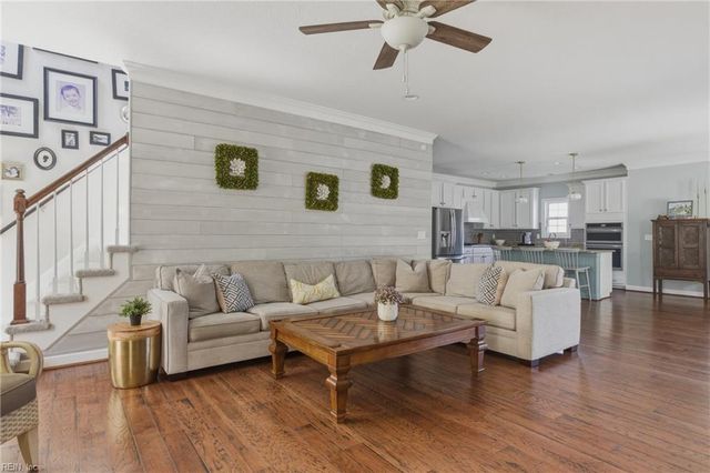 1912 Channing LN, Virginia Beach, VA 23456