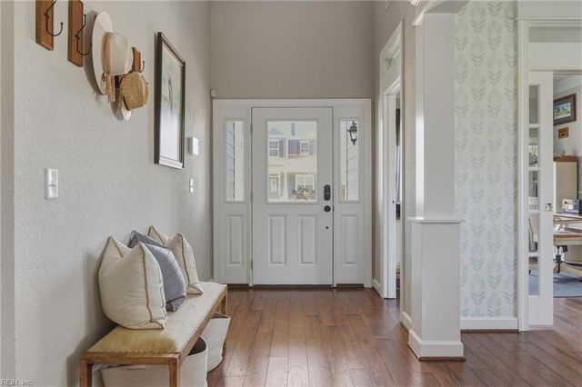 1912 Channing LN, Virginia Beach, VA 23456