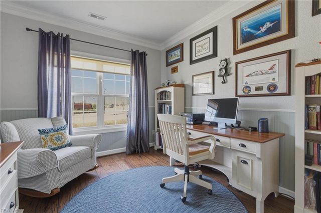 1912 Channing LN, Virginia Beach, VA 23456